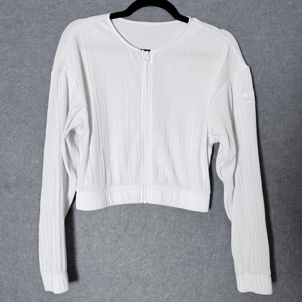 Alo Yoga White Pleated Crop Micro Plisse Jacket Small Activewear Athleisure Chic